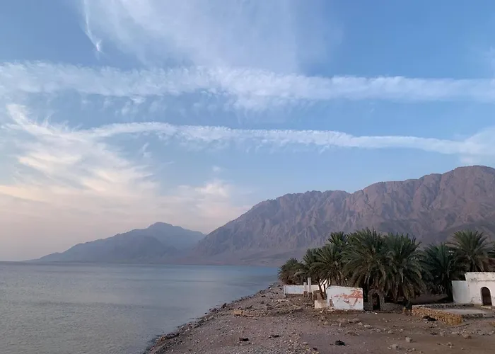 Salt Water Camp 4* نويبع