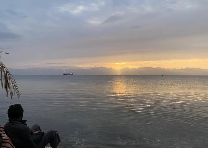 Salt Water Camp 4* نويبع