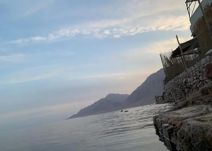 Salt Water Camp 4* نويبع