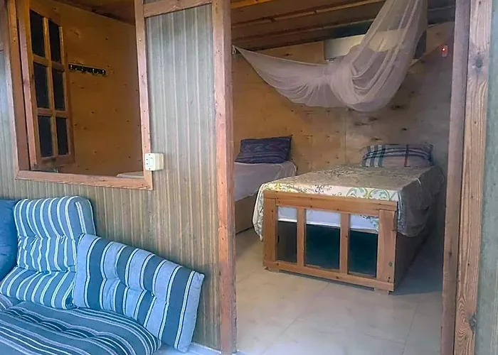 Salt Water Camp 4* نويبع