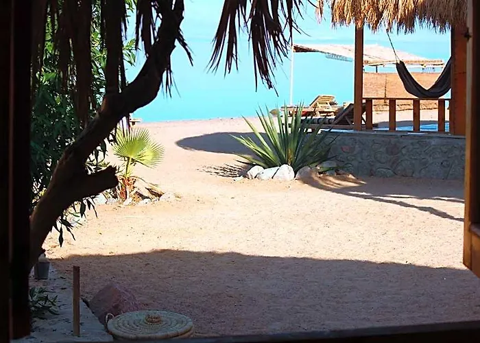 Salt Water Camp 4*